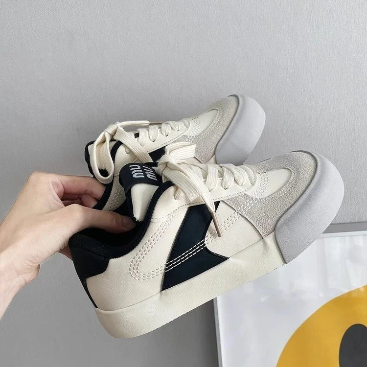 Damen Lifestyle-Sneaker mit strukturiertem Obermaterial und bequemer Dämpfung Heidi Mode - Image 3