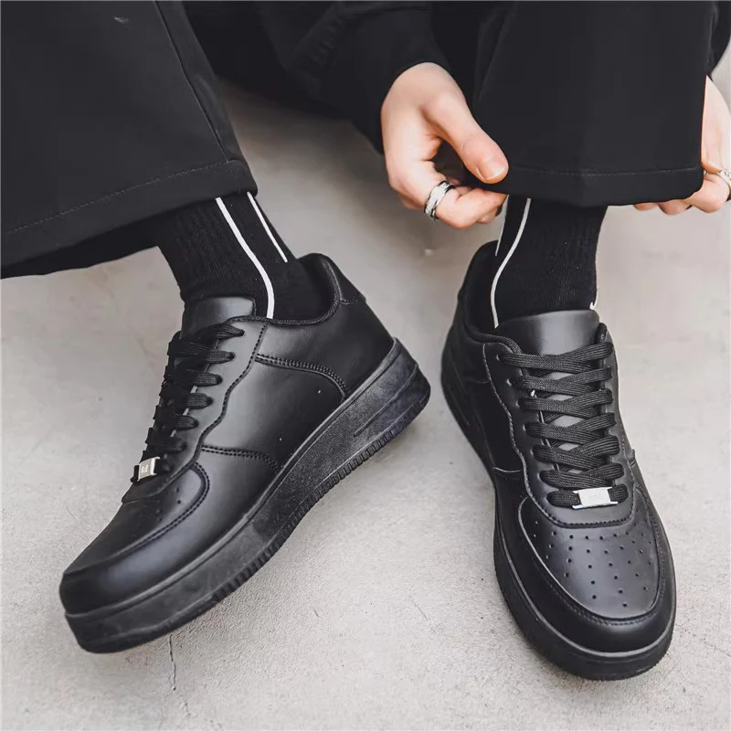 Damen Lifestyle Sneakers mit klassischem Design und atmungsaktivem Obermaterial Heidi Mode - Image 3