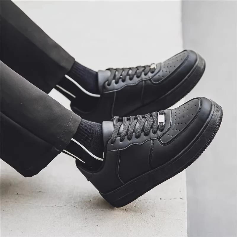Damen Lifestyle Sneakers mit klassischem Design und atmungsaktivem Obermaterial Heidi Mode - Image 4