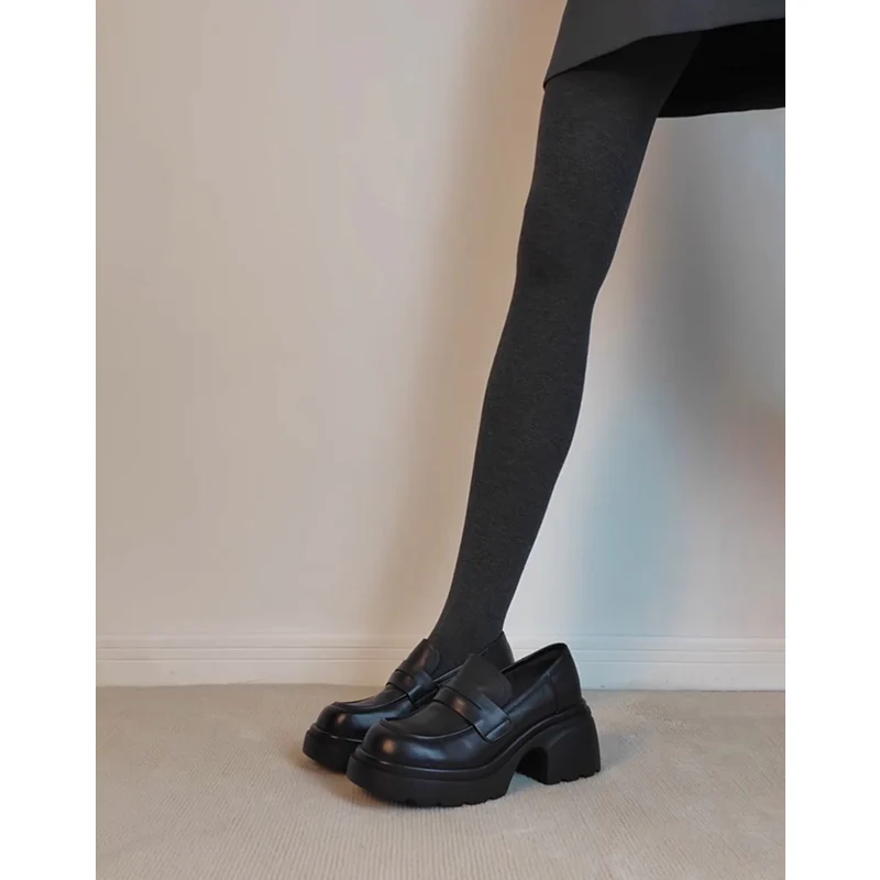 Damen Loafers mit robustem Blockabsatz und eleganter Riemchenverzierung Heidi Mode - Image 6