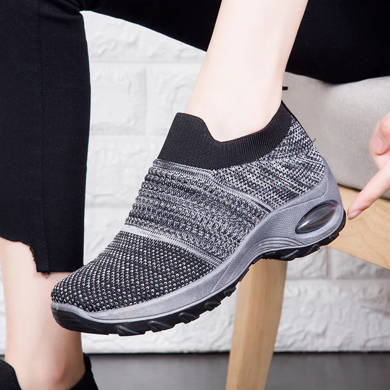 Damen Luftgepolsterte Sneakers mit elastischem Strickoberteil Heidi Mode - Image 3