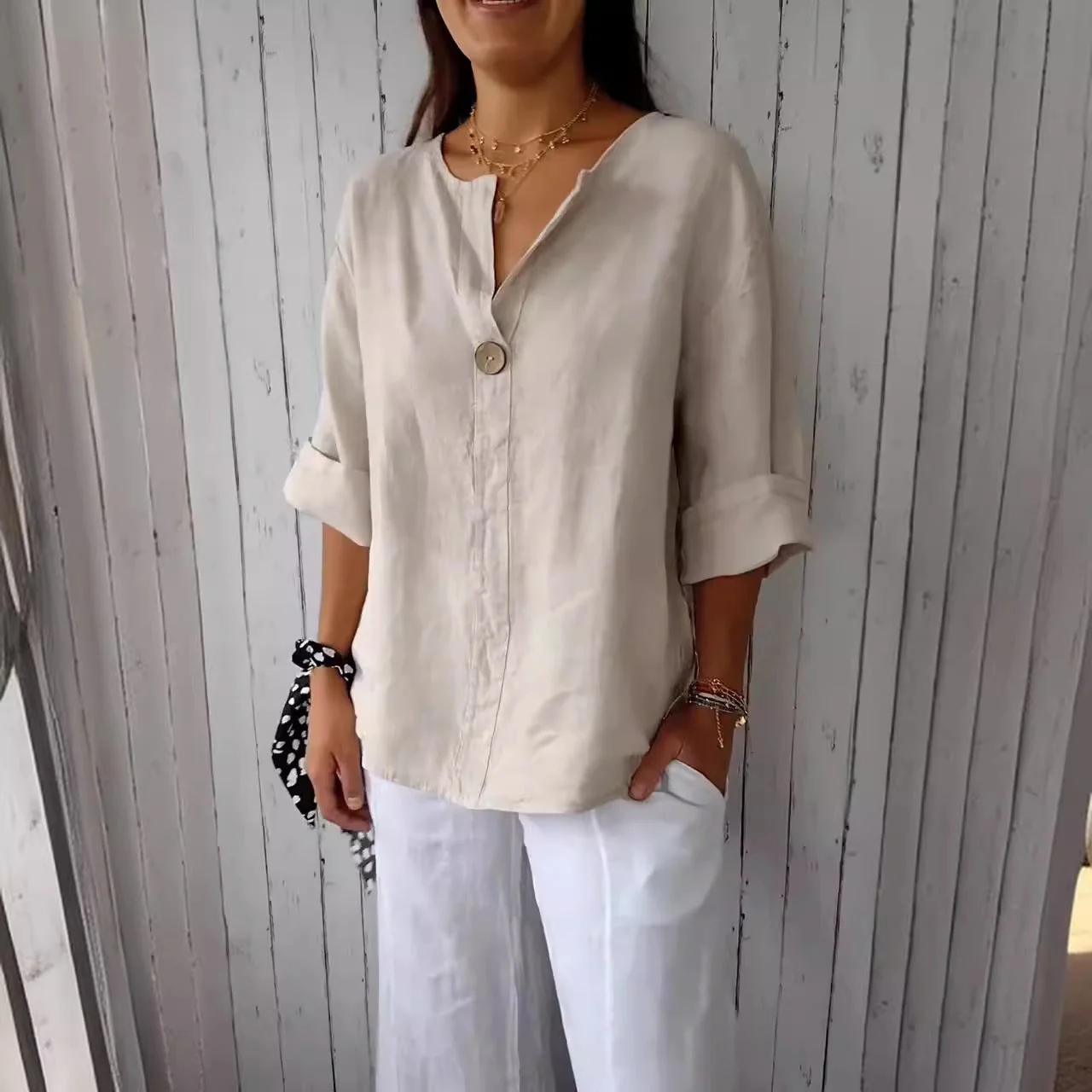 Damen Luftige Leinenbluse mit Knopfdetails und Lässigem Schnitt Heidi-Mode - Image 2