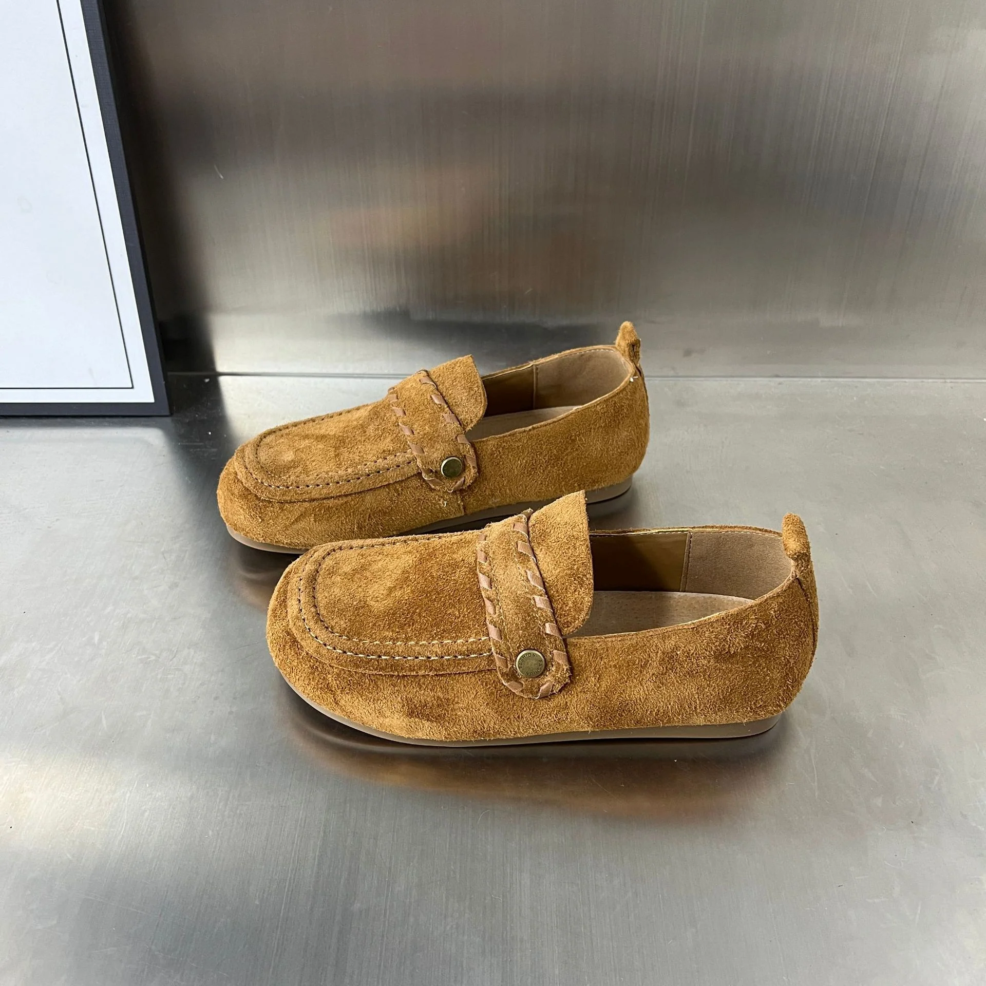 Damen Luxuriöse Wildleder Mokassins mit modischer Schnallenverzierung Heidi Mode