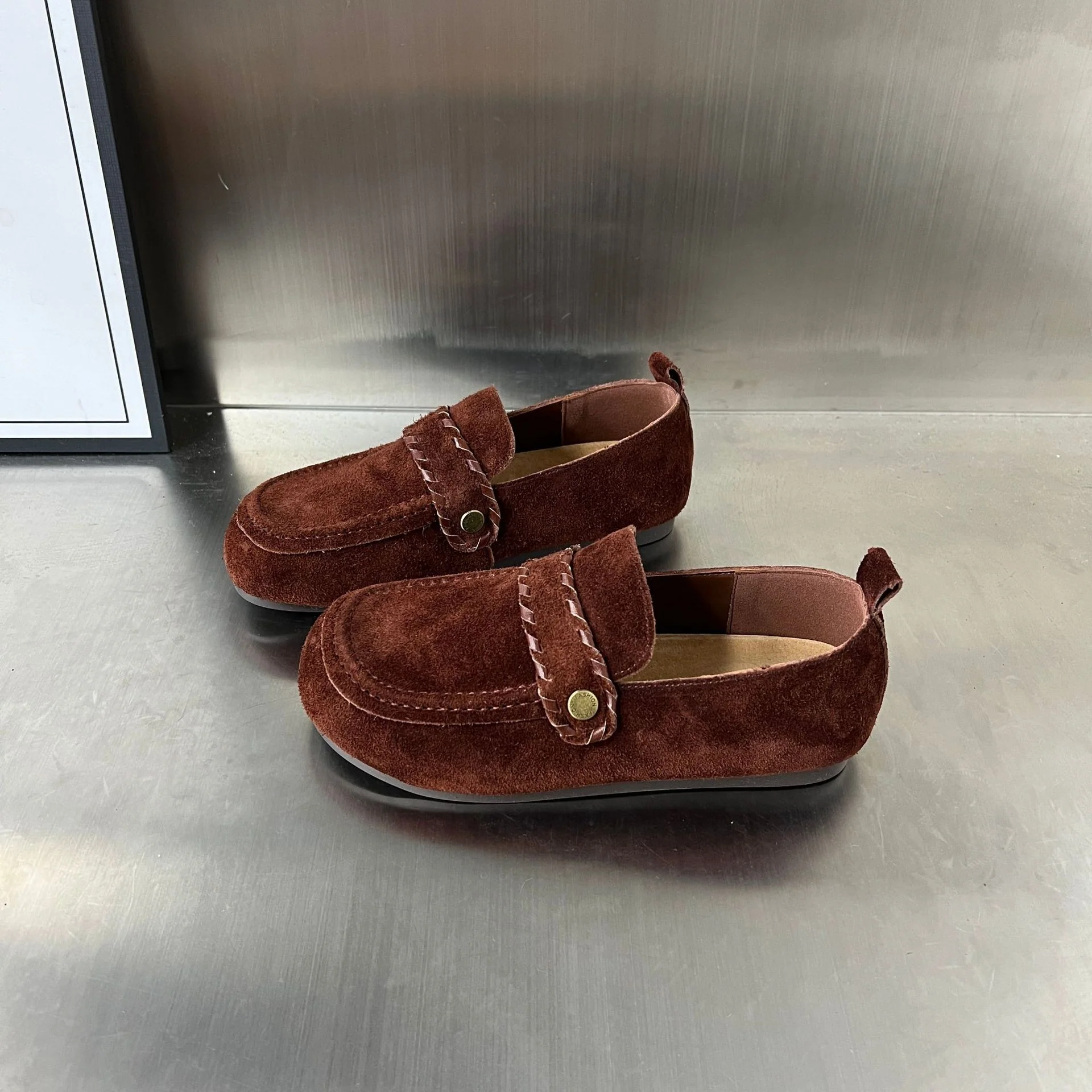 Damen Luxuriöse Wildleder Mokassins mit modischer Schnallenverzierung Heidi Mode - Image 6