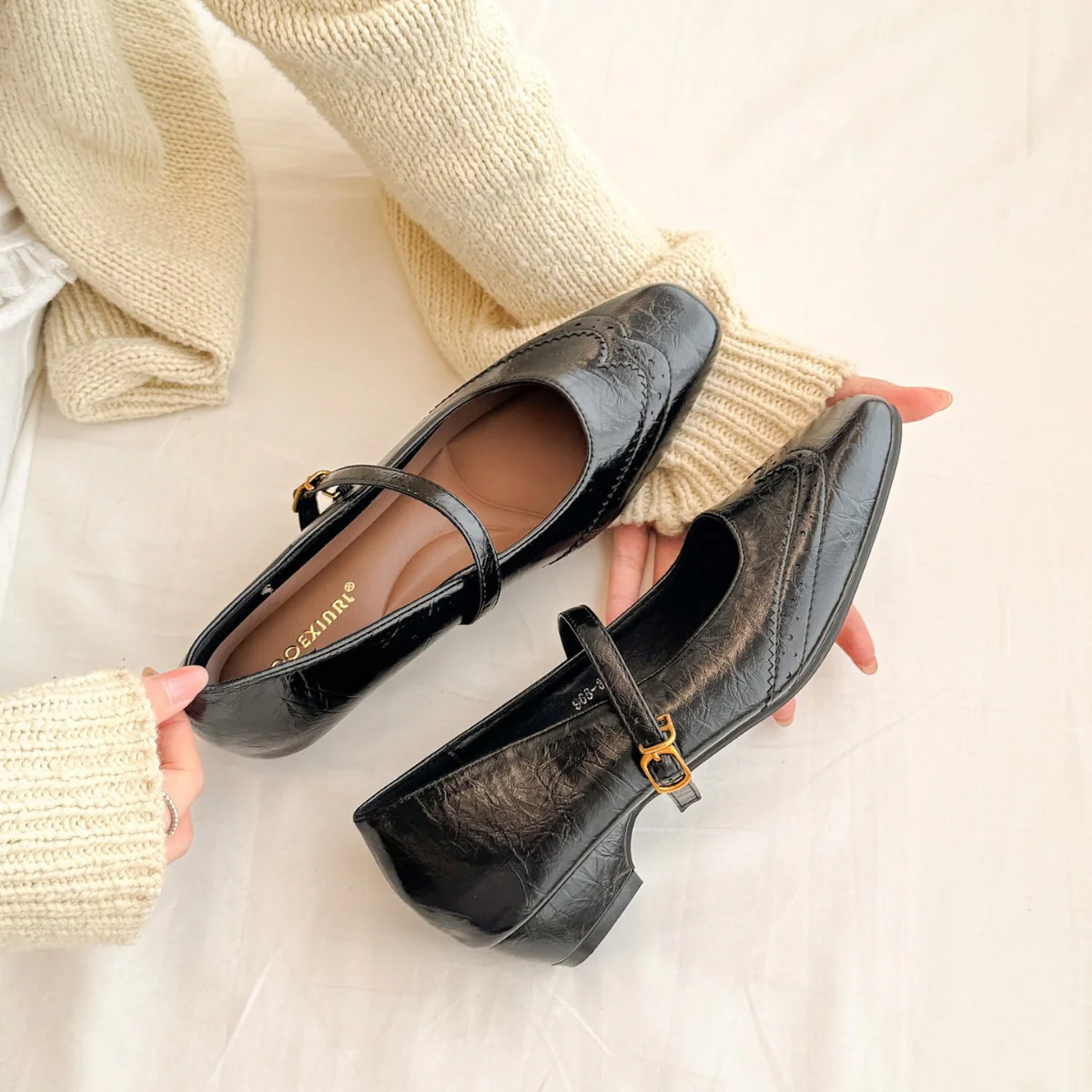 Damen Mary Jane Ballerinas mit elegantem Riemchen und verspieltem Detail Heidi Mode - Image 4