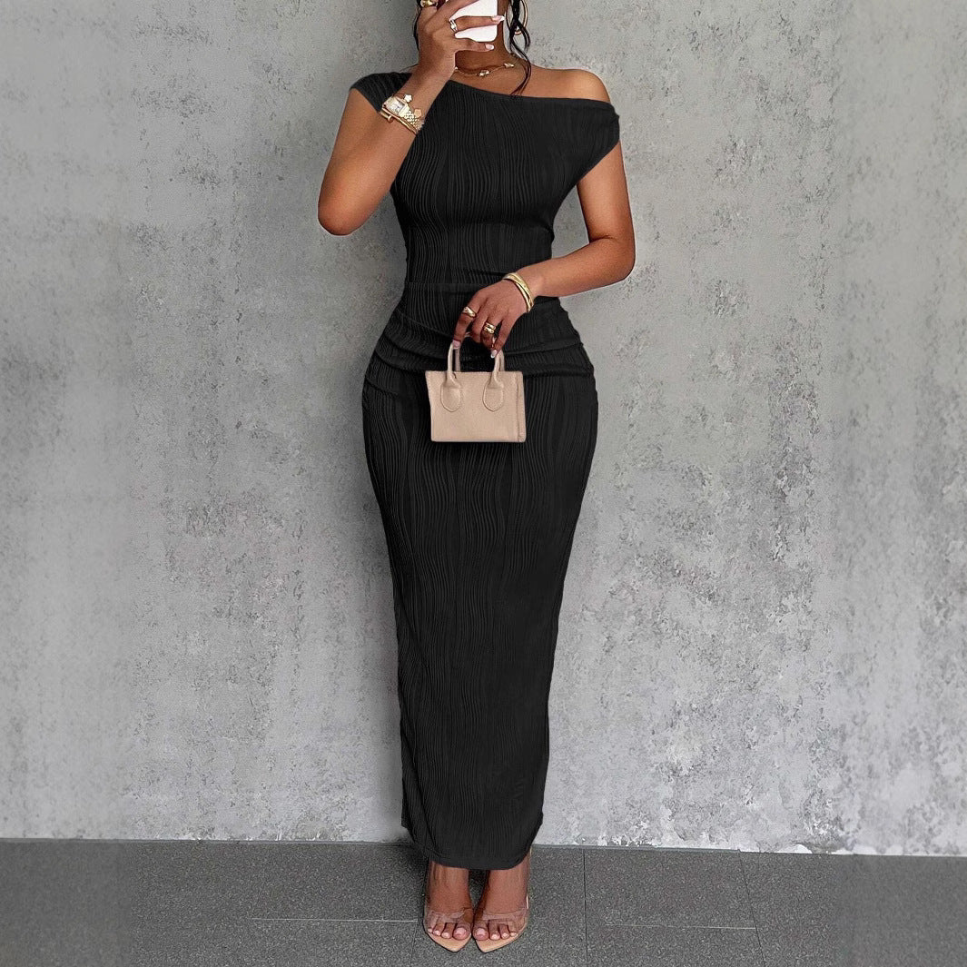 Damen Maxikleid mit Asymmetrischem Schnitt und Markanter Rippstruktur Heidi-Mode