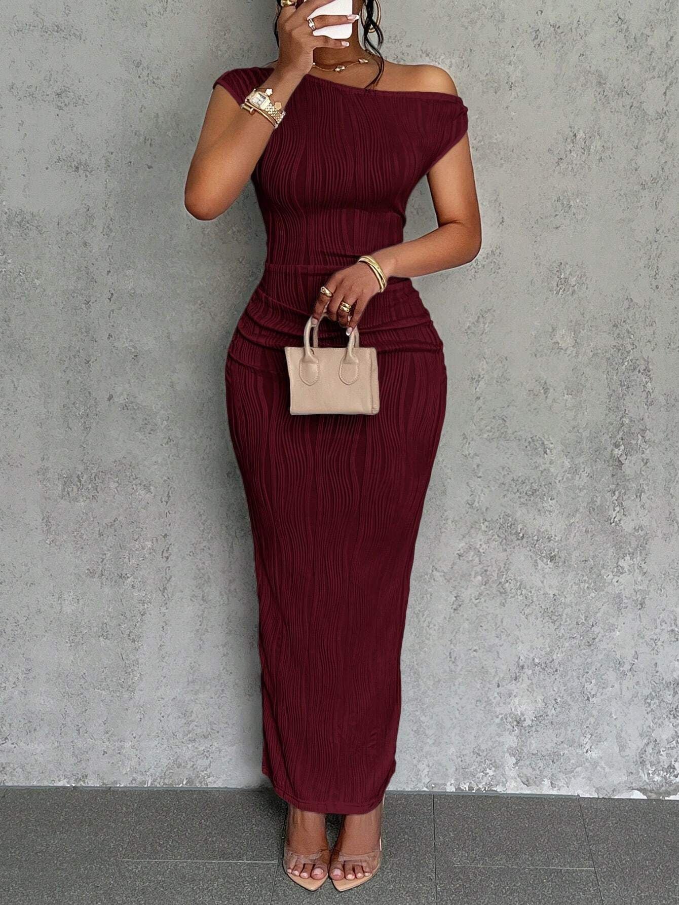 Damen Maxikleid mit Asymmetrischem Schnitt und Markanter Rippstruktur Heidi-Mode - Image 7