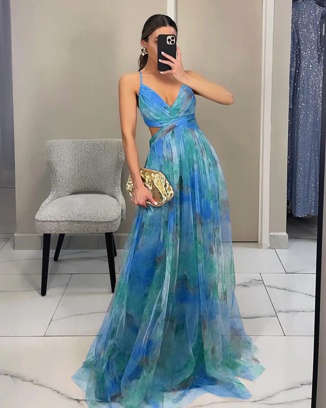 Damen Maxikleid mit Kunstvollem Wickeldesign und Transparentem Rock Heidi-Mode - Image 11