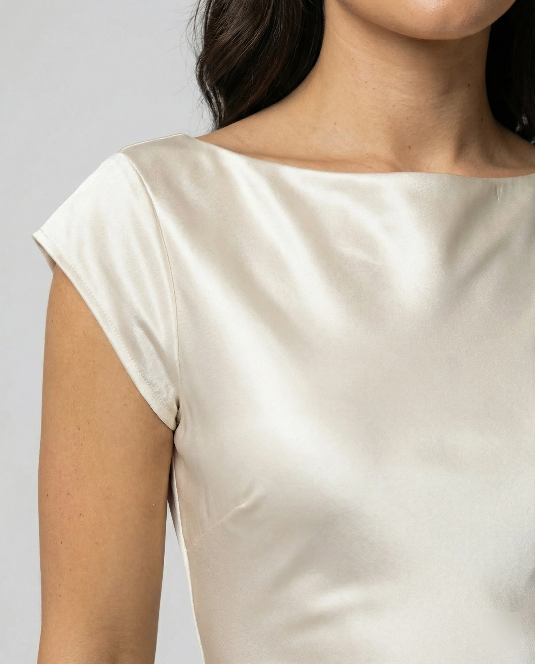 Damen Satin Midikleid mit Schlitz - Image 3