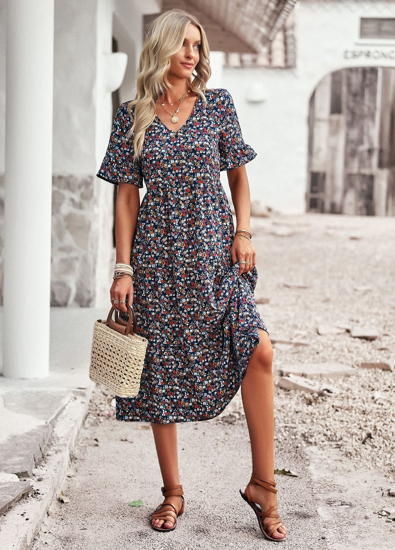 Damen Midi-Kleid mit Floralem Muster und Verspieltem V-Ausschnitt Heidi-Mode - Image 6