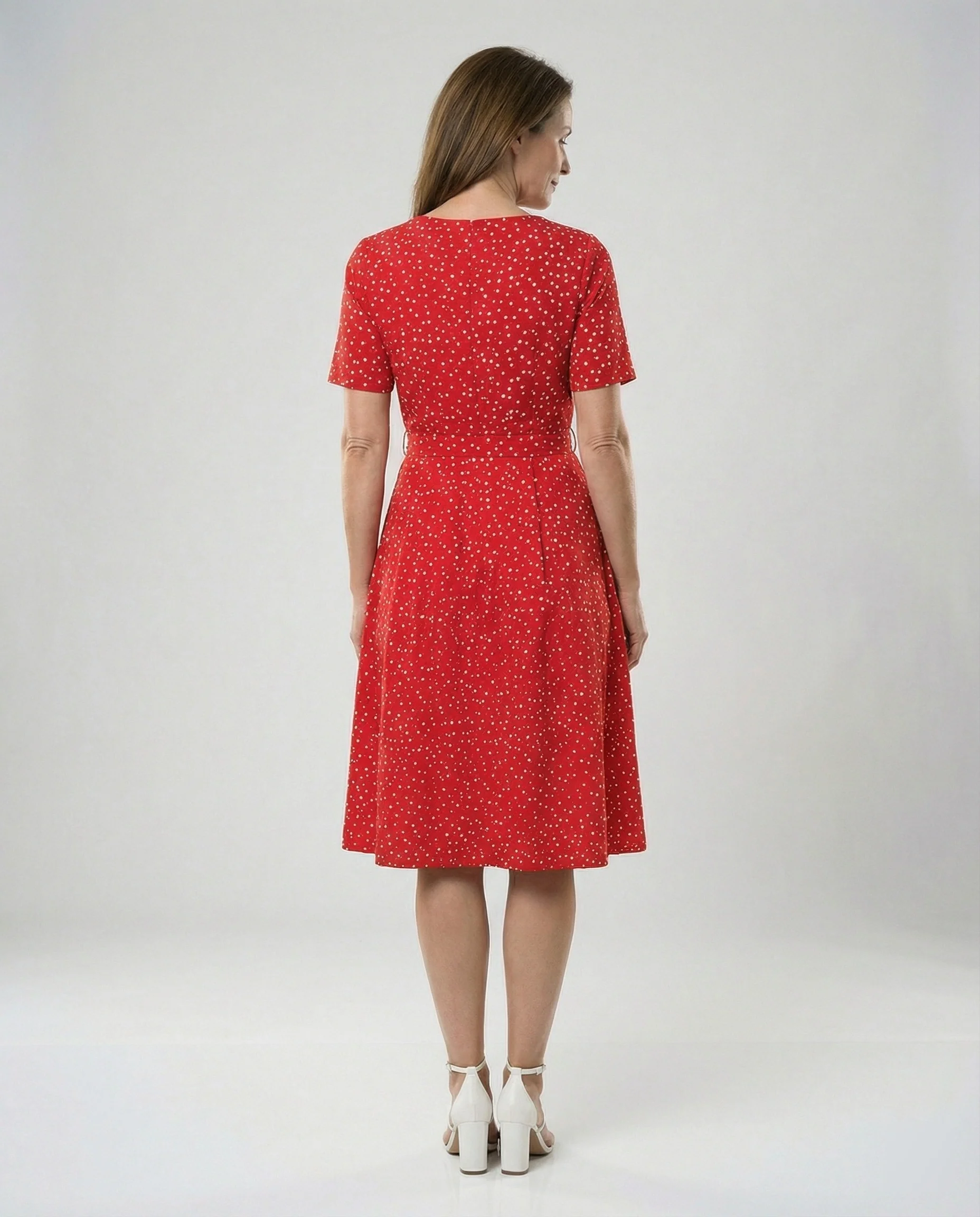 Damen Midi-Kleid mit Taillengürtel und Punkten - Image 6