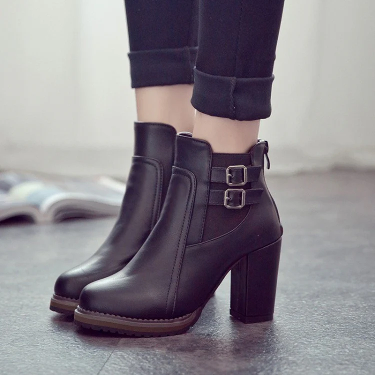 Damen modische Ankle Boots mit robustem Blockabsatz und stilvollen Schnallendetails Heidi Mode - Image 4