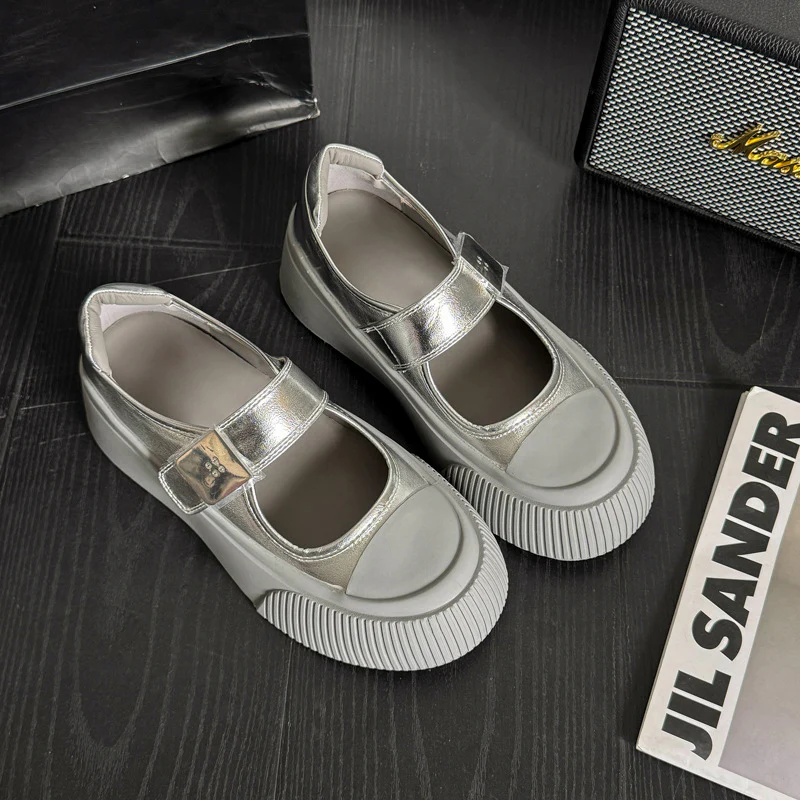 Damen Modische Ballerinas mit verstellbarem Riemen Heidi Mode