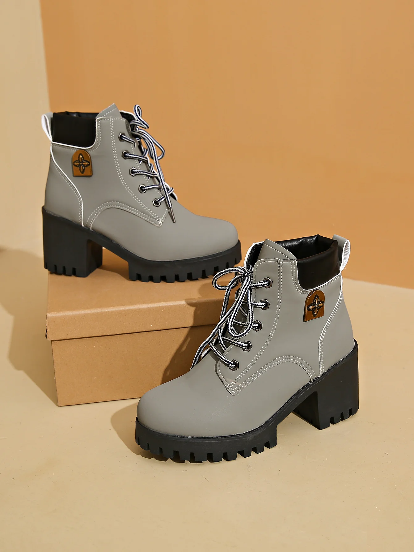 Damen modische Chunky-High-Top-Stiefeletten mit stabiler Profilsohle und elegantem Design Heidi Mode - Image 6