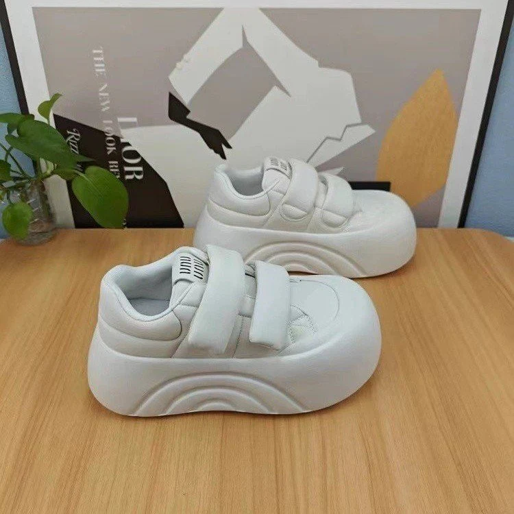 Damen Modische Chunky Sneakers mit verstellbarem Klettverschluss und ergonomischer Sohle Heidi Mode - Image 2