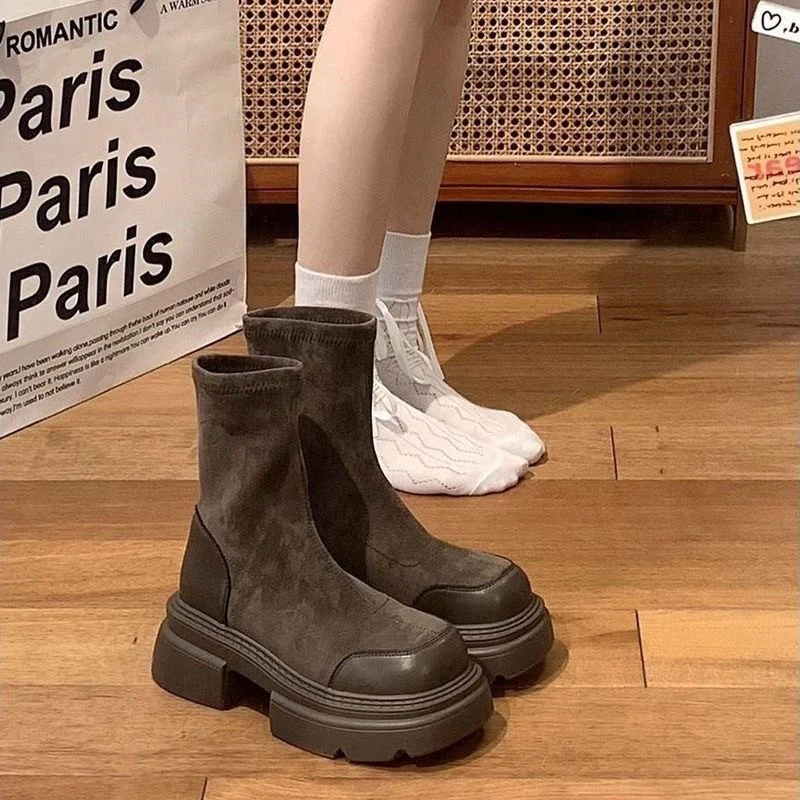 Damen modische Chunky Stiefeletten mit komfortabler Sohle und elastischem Schaft Heidi Mode - Image 4