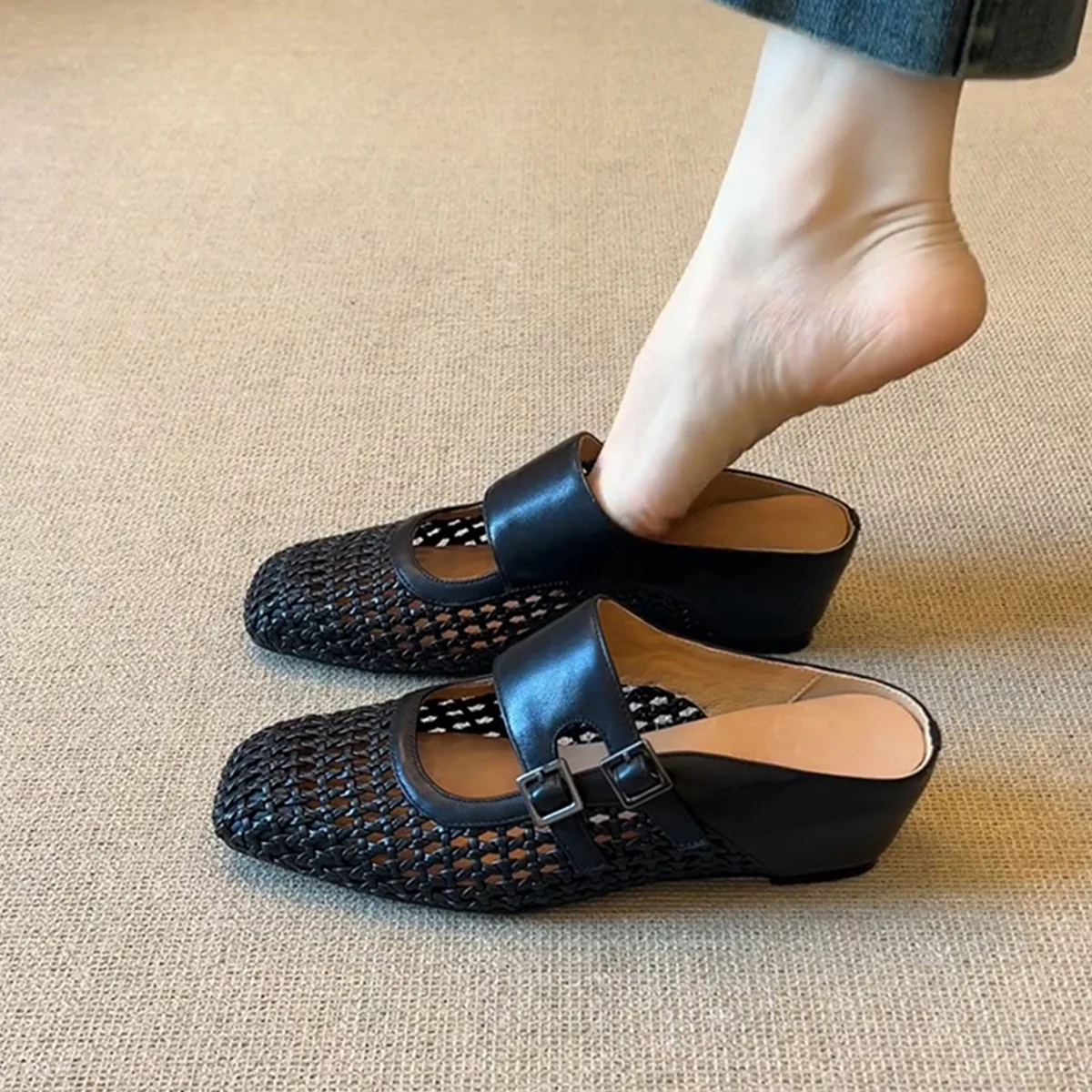 Damen modische Clogs mit dekorativen Schnallen und atmungsaktivem Netzdesign Heidi Mode - Image 7