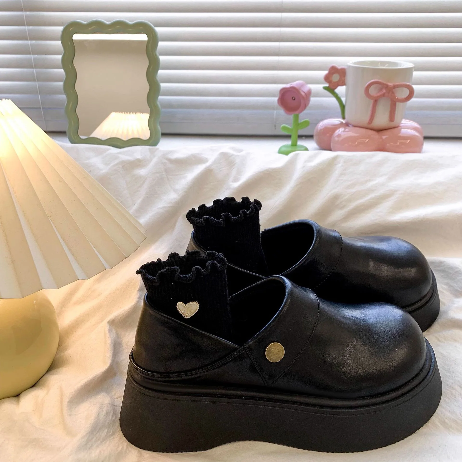Damen Modische Clogs mit rutschfester Sohle und verspieltem Design Heidi Mode - Image 7