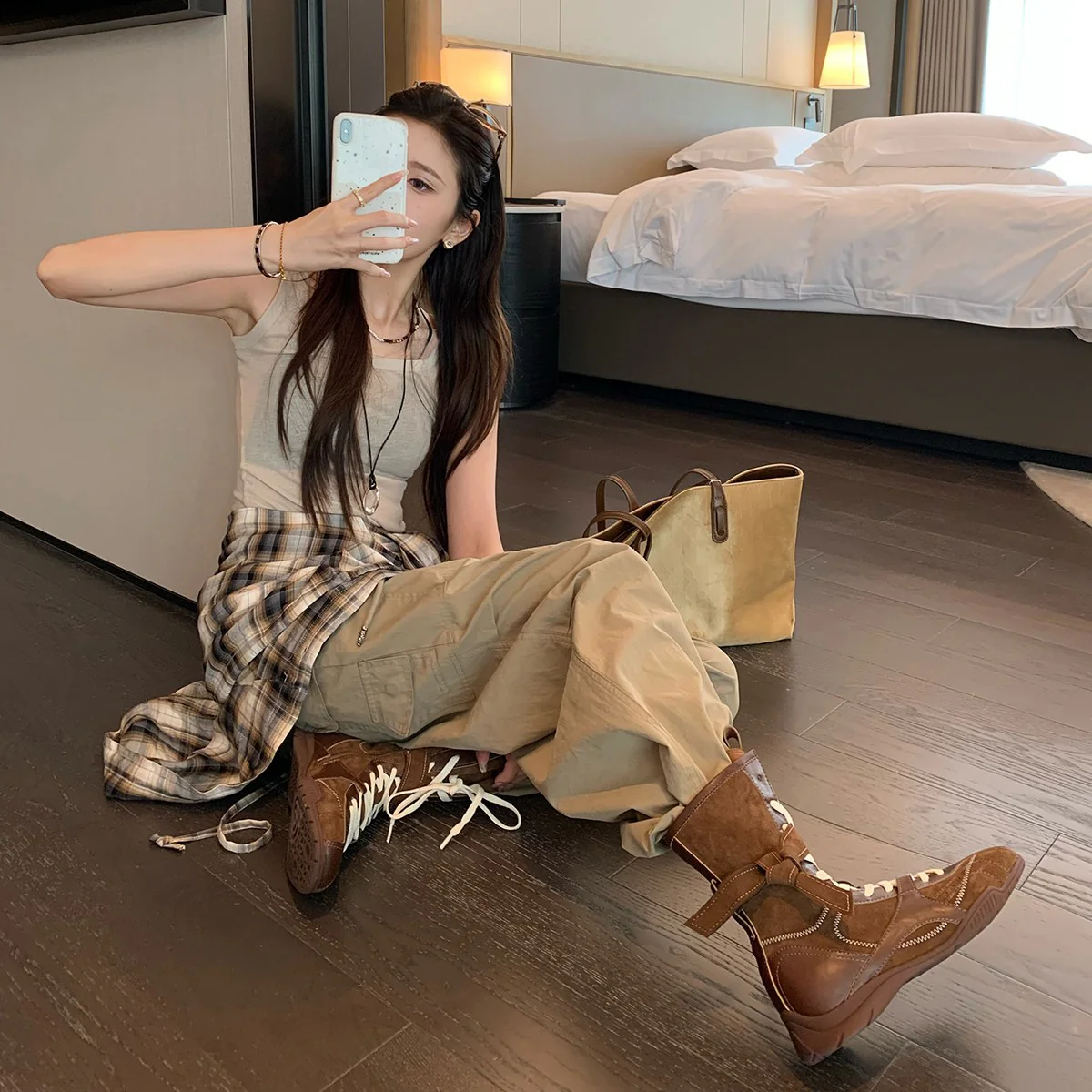 Damen modische High-Top Stiefel mit trendiger Schnürung und luxuriösem Innenfutter Heidi Mode - Image 4