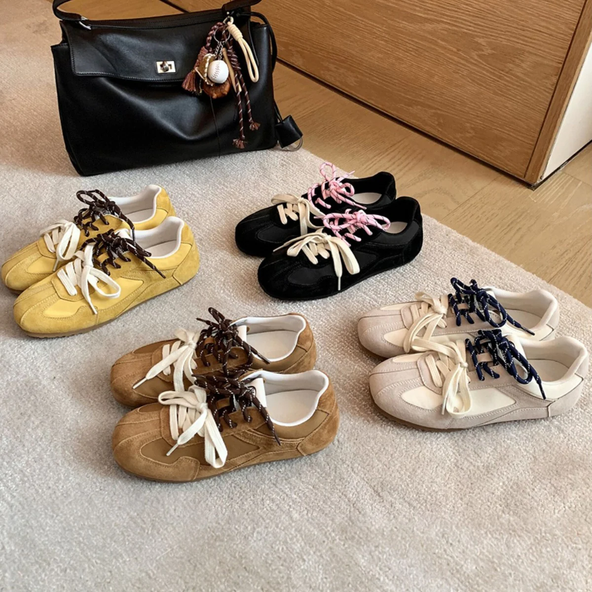 Damen modische Lace-Up Sneakers mit bequemen Schnürsenkeln und eleganten Akzenten Heidi Mode