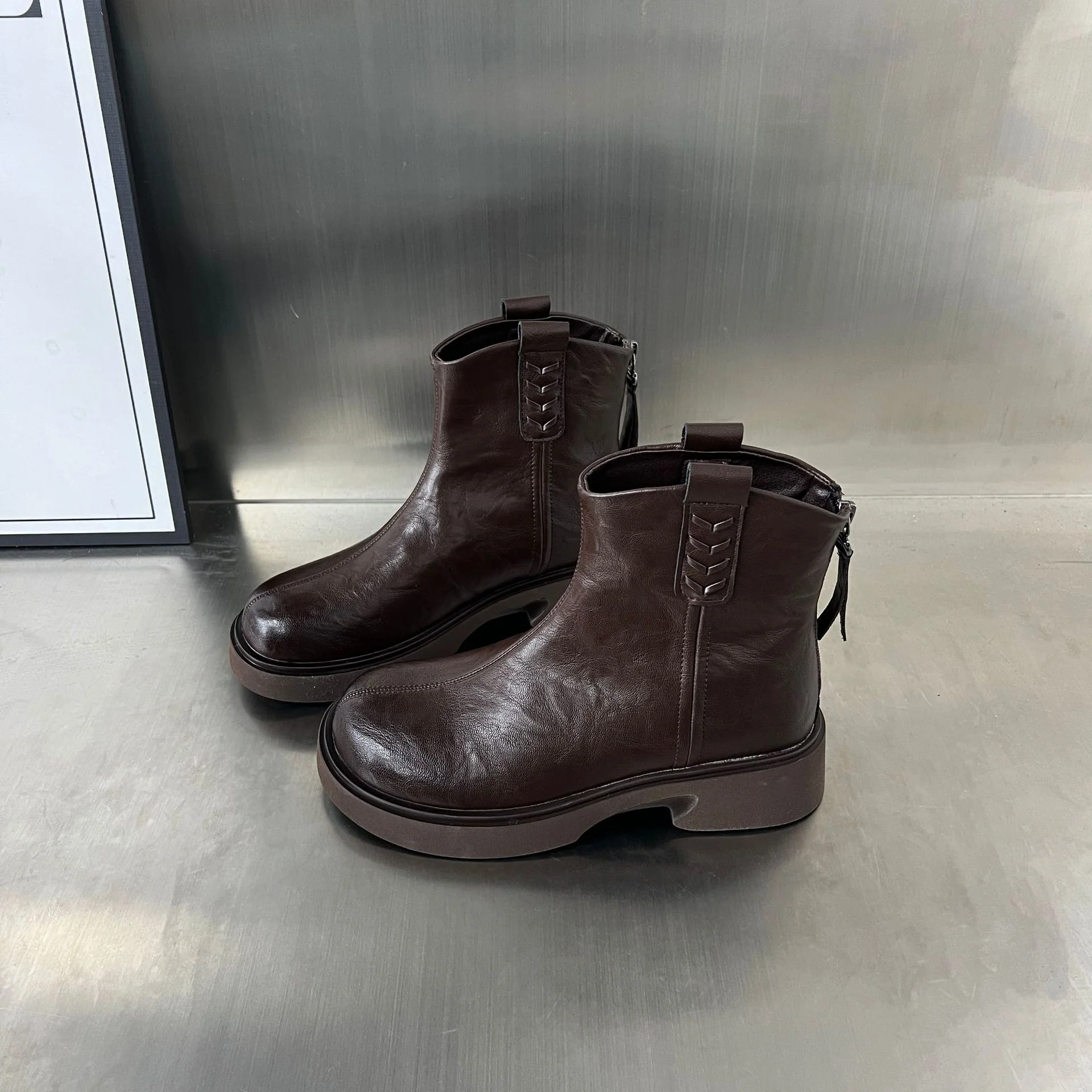 Damen Modische Leder-Stiefeletten mit robustem Plateau und feinem Zipper Heidi Mode - Image 7