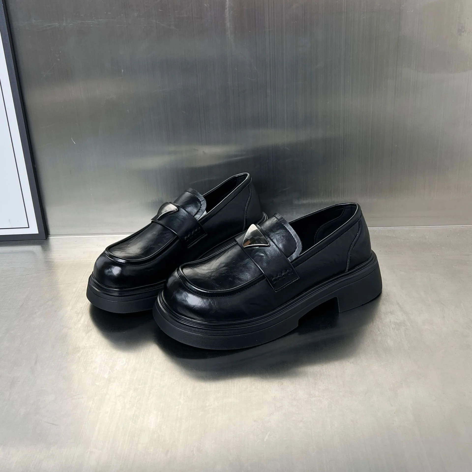 Damen modische Loafer mit komfortabler Sohle und eleganter Schnalle Heidi Mode