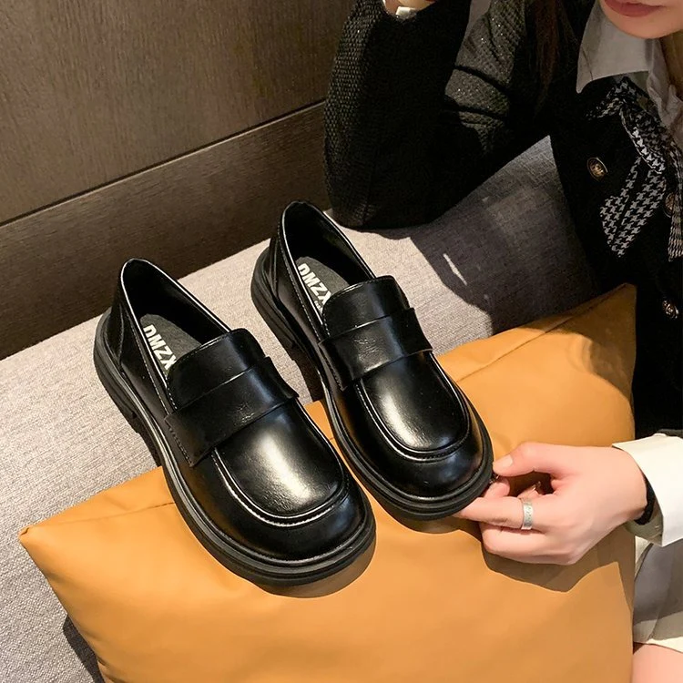 Damen Modische Loafers mit breitem Klettverschluss und robuster Sohle Heidi Mode - Image 5