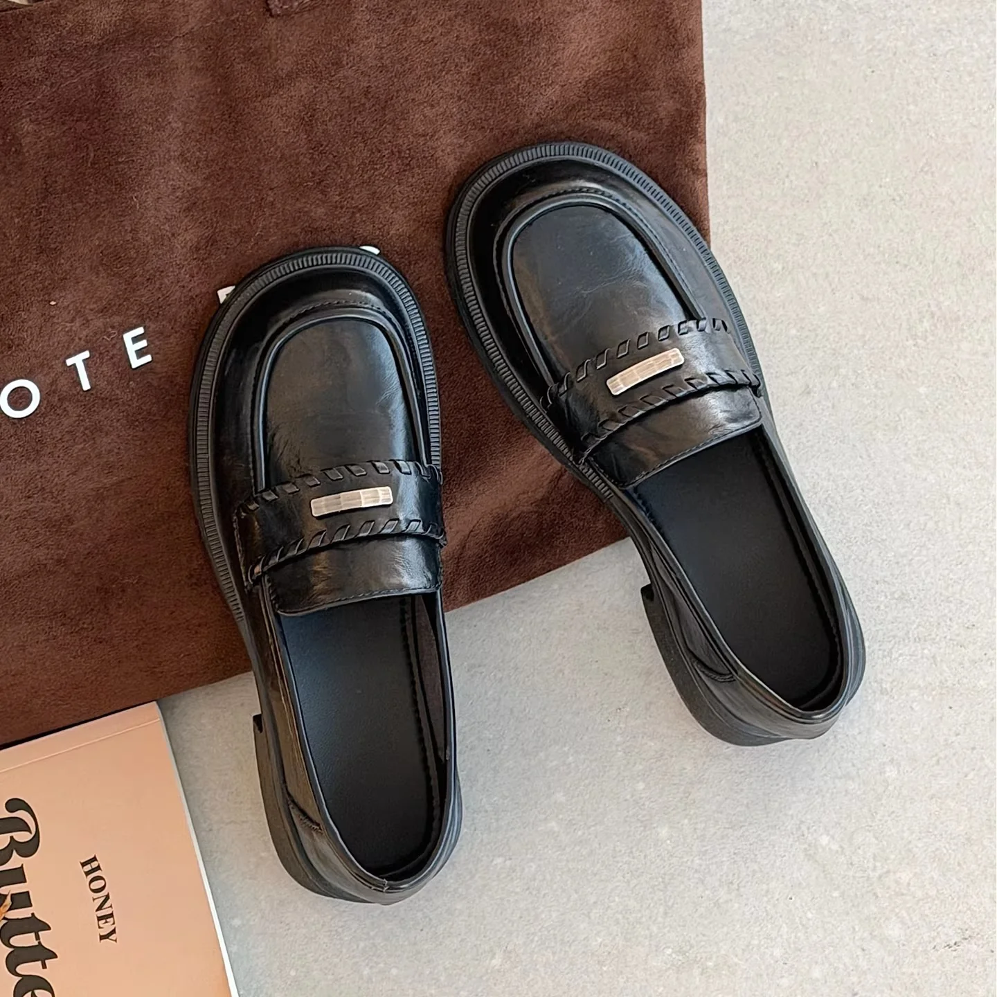 Damen modische Mokassins mit eleganten Ziernähten und bequemer Sohle Heidi Mode - Image 2