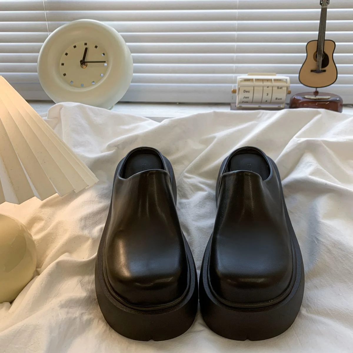 Damen modische Plateau-Clogs mit komfortabler Sohle und elegantem Design Heidi Mode - Image 4