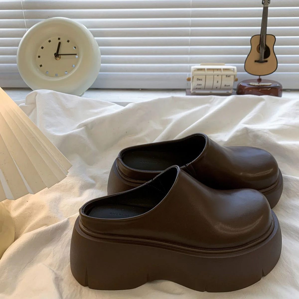 Damen modische Plateau-Clogs mit komfortabler Sohle und elegantem Design Heidi Mode - Image 6