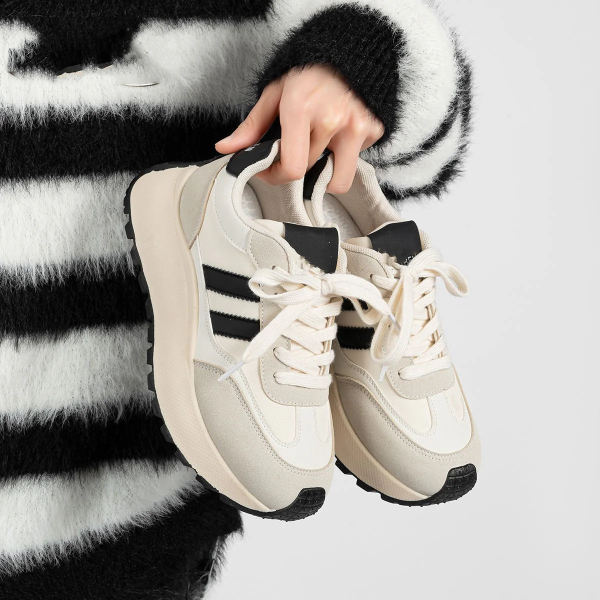 Damen Modische Plateau-Sneaker mit bequemem Fußbett und sportlichem Design Heidi Mode - Image 7
