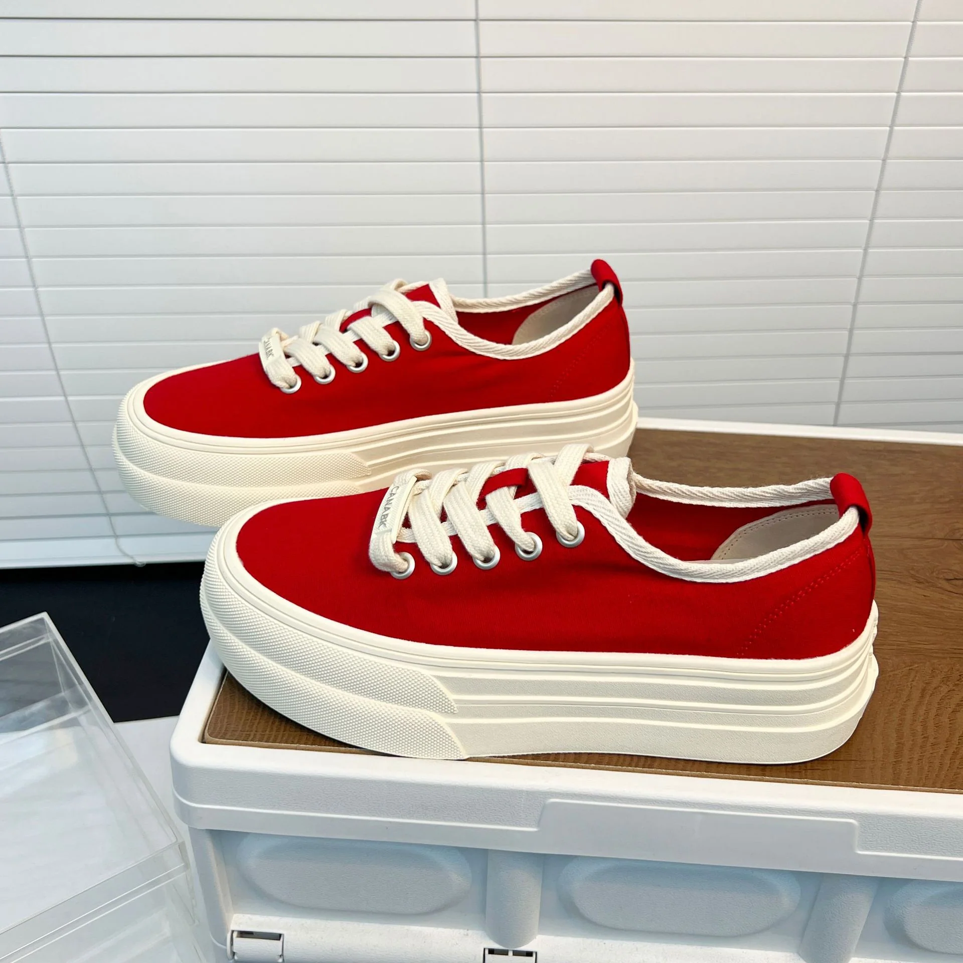 Damen Modische Plateau-Sneaker mit erhöhtem Sohlenprofil und atmungsaktivem Obermaterial Heidi Mode - Image 2