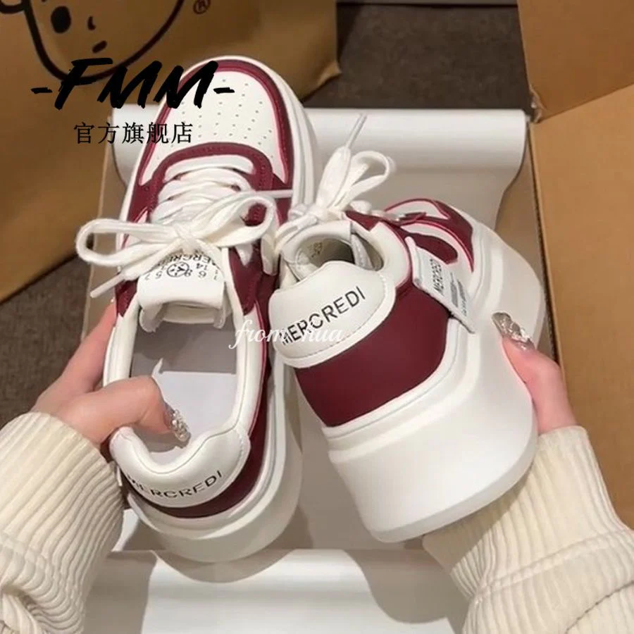 Damen modische Plateau-Sneaker mit hochwertigem Obermaterial und dämpfender Sohle Heidi Mode - Image 3
