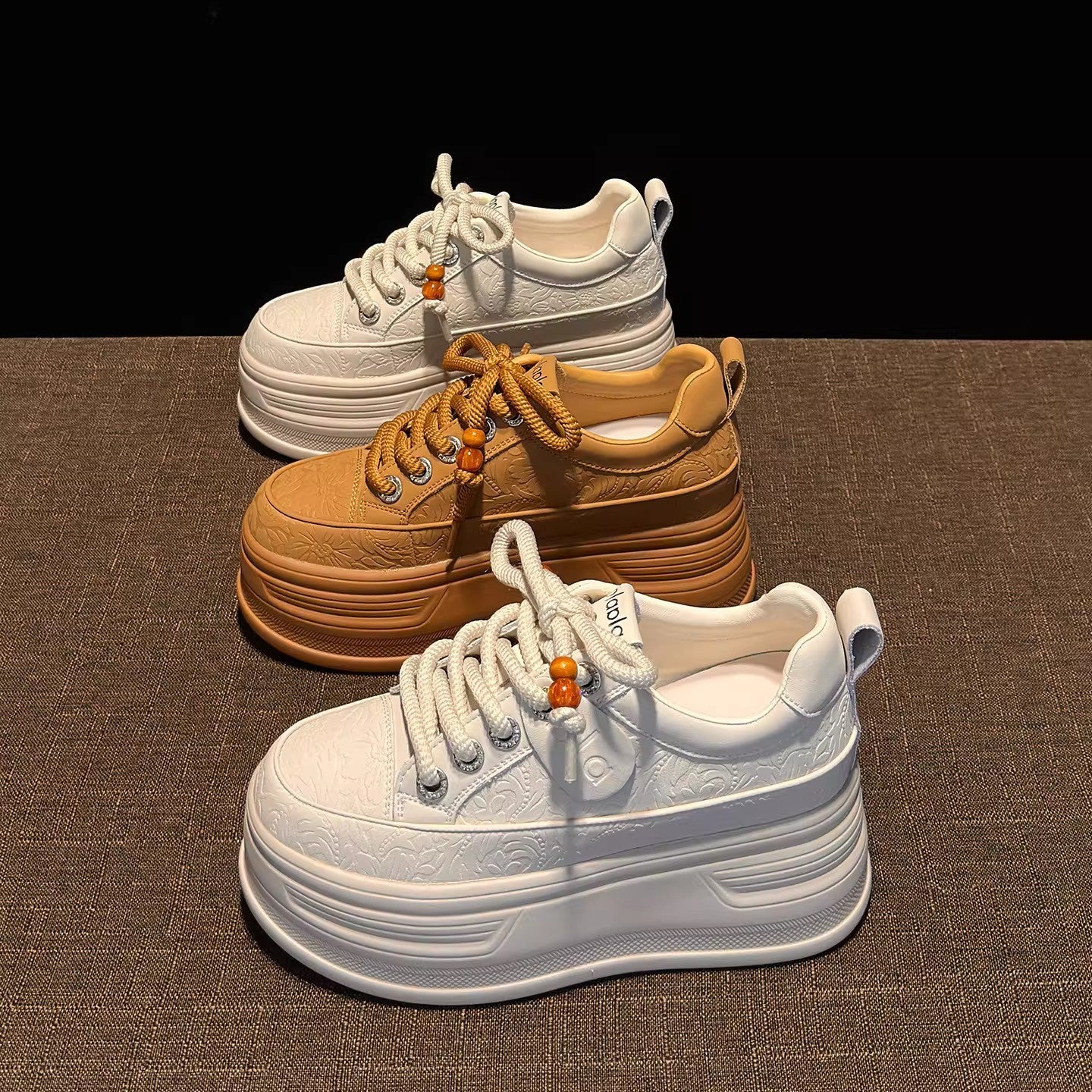 Damen modische Plateau Sneakers mit dekorativen Schnürsenkeln und strukturiertem Obermaterial Heidi Mode - Image 3