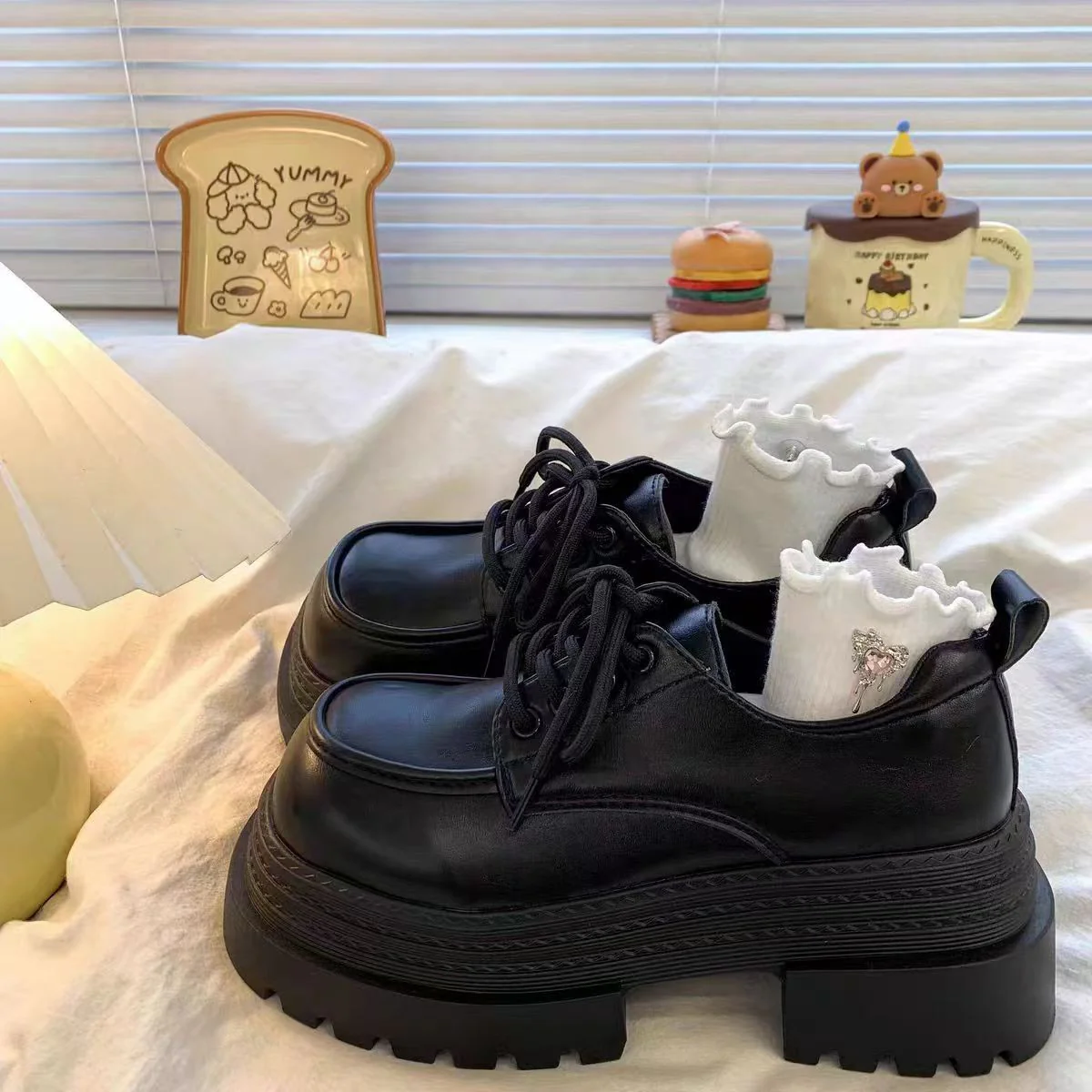 Damen Modische Plattform-Schnürschuhe mit einzigartigem Design und dicker Sohle Heidi Mode - Image 2