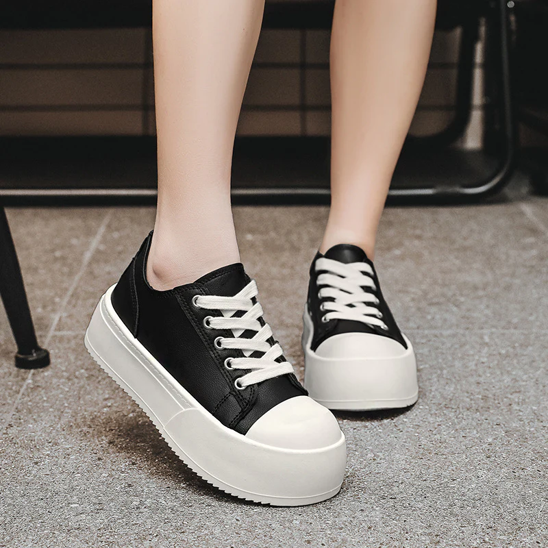 Damen modische Plattform-Sneaker mit lackiertem Obermaterial und klassischem Schnürsystem Heidi Mode - Image 6