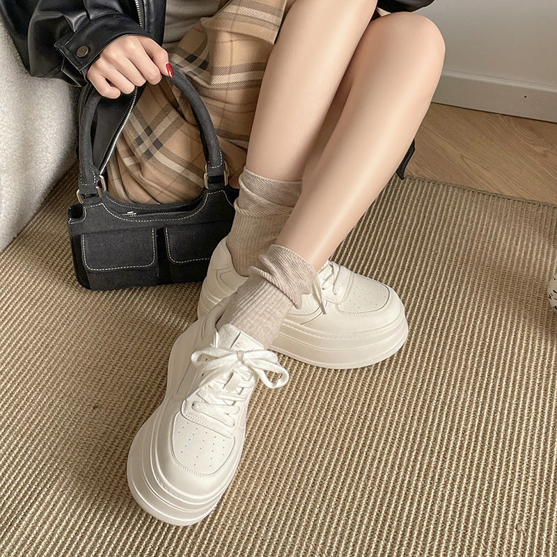 Damen modische Plattform Sneakers mit atmungsaktiver Oberflächenstruktur Heidi Mode - Image 2