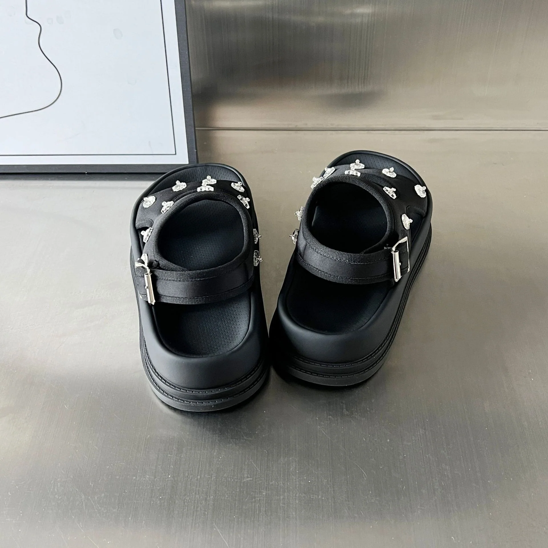 Damen modische Sandalen mit luxuriösen Verzierungen Heidi Mode - Image 4