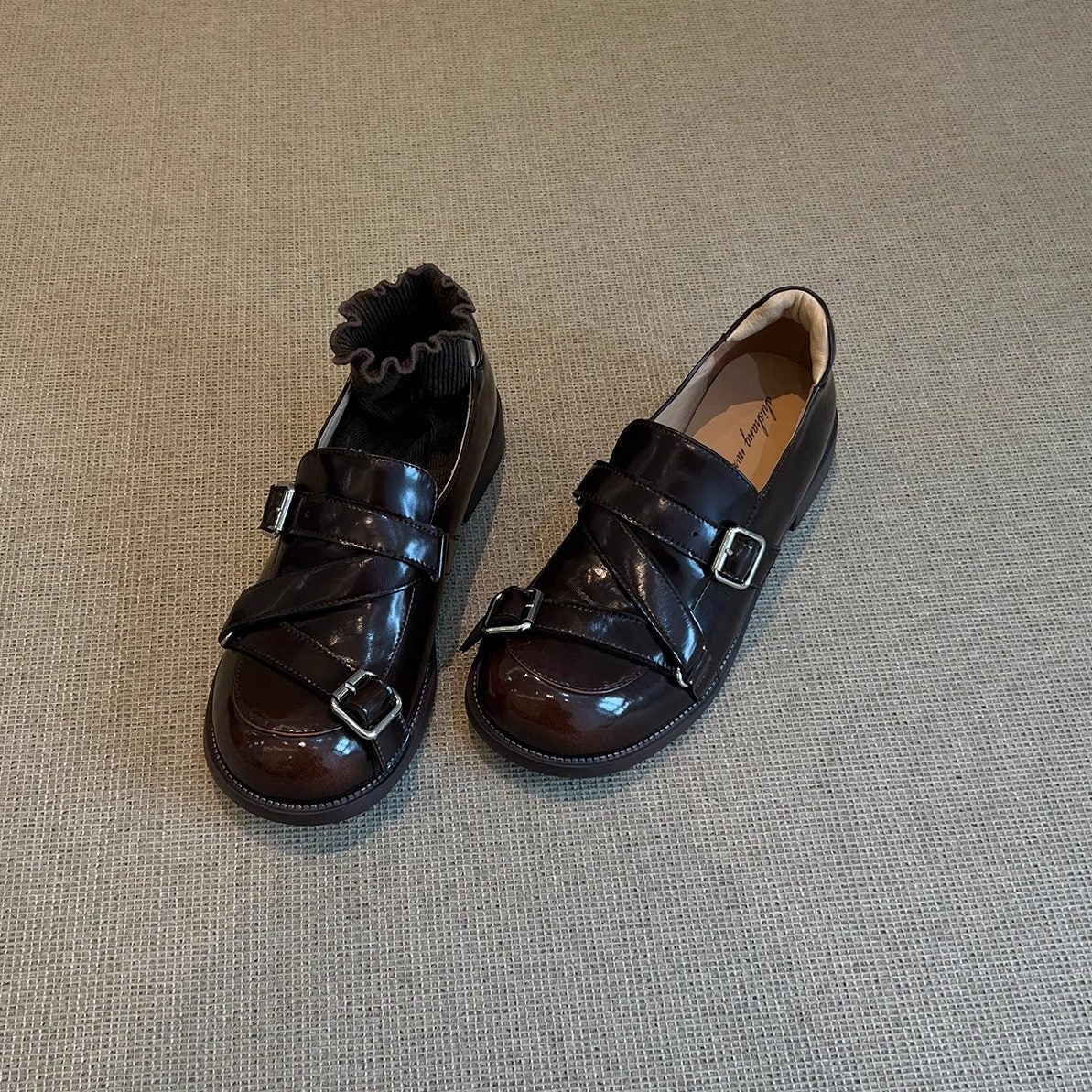 Damen Modische Schnürschuhe mit glänzender Oberfläche und praktischen Riemen Heidi Mode - Image 6