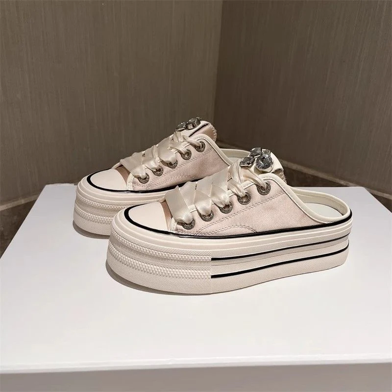 Damen modische Slip-On Sneakers mit glänzenden Details und komfortabler Sohle Heidi Mode