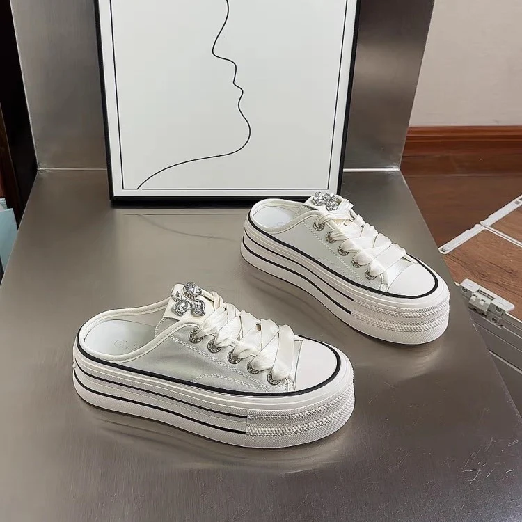 Damen modische Slip-On Sneakers mit glänzenden Details und komfortabler Sohle Heidi Mode - Image 2