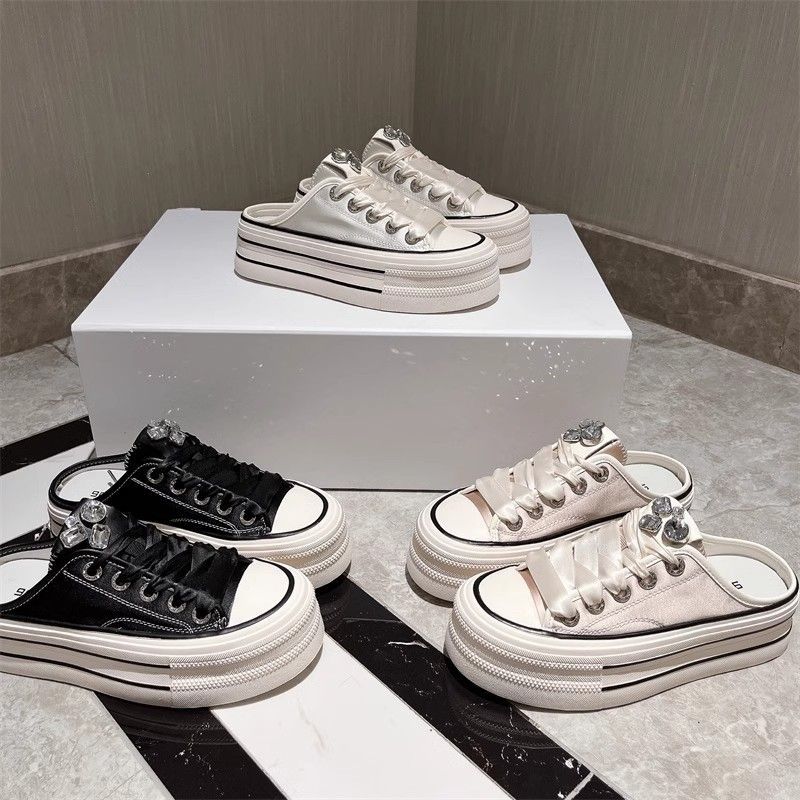 Damen modische Slip-On Sneakers mit glänzenden Details und komfortabler Sohle Heidi Mode - Image 4