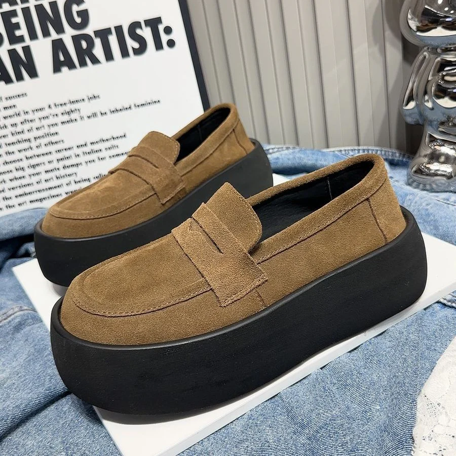 Damen modische Slipper mit extravaganter Plateau-Sohle Heidi Mode - Image 4