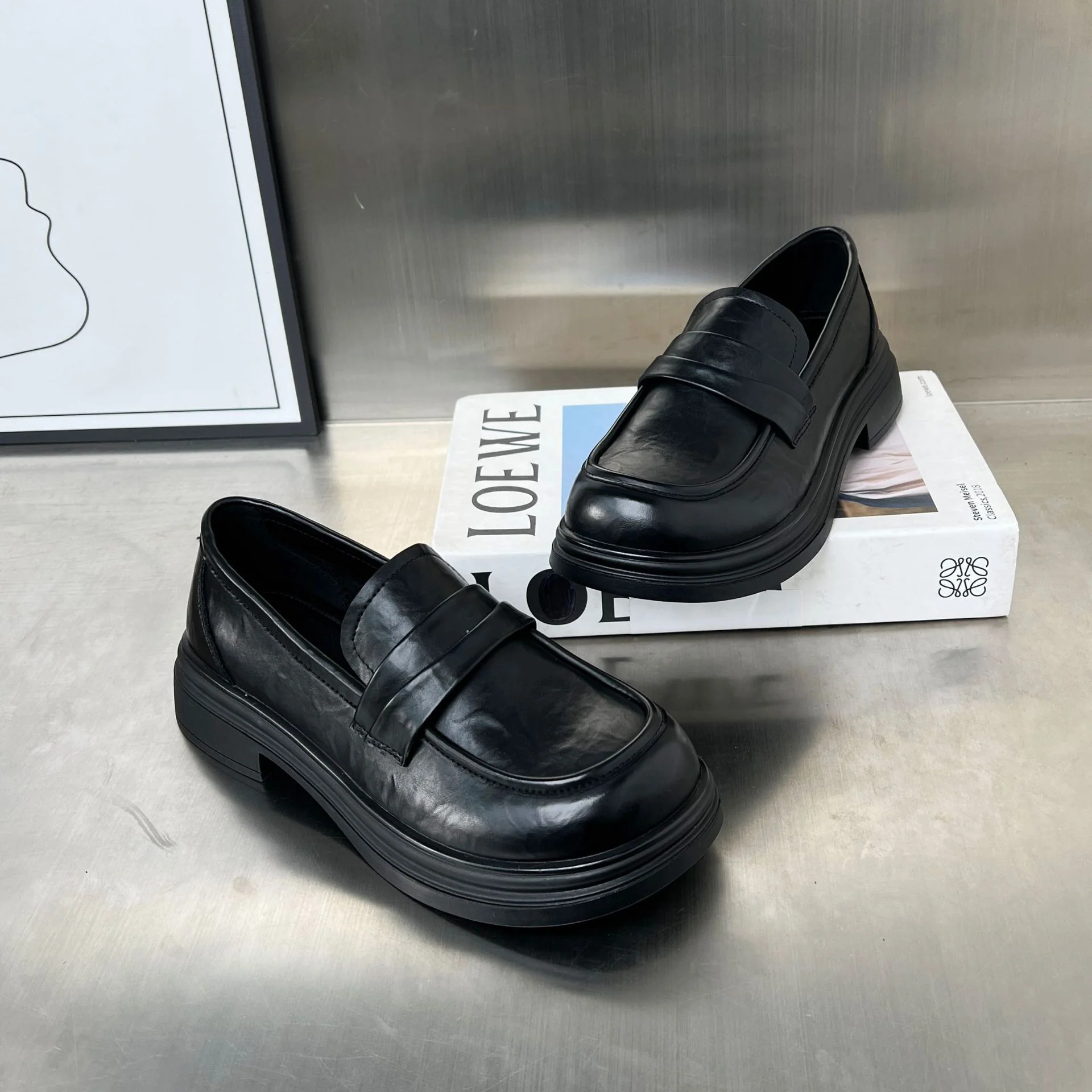 Damen Modische Slipper mit komfortablem Fußbett und edler Verzierungsnaht Heidi Mode - Image 4