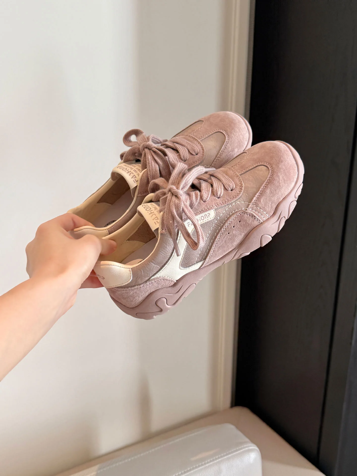 Damen modische Sneaker mit atmungsaktivem Obermaterial und bequemer Dämpfung Heidi Mode - Image 7
