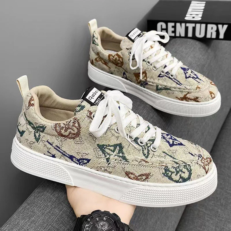 Damen Modische Sneaker mit einzigartigem Druckdesign Heidi Mode - Image 4