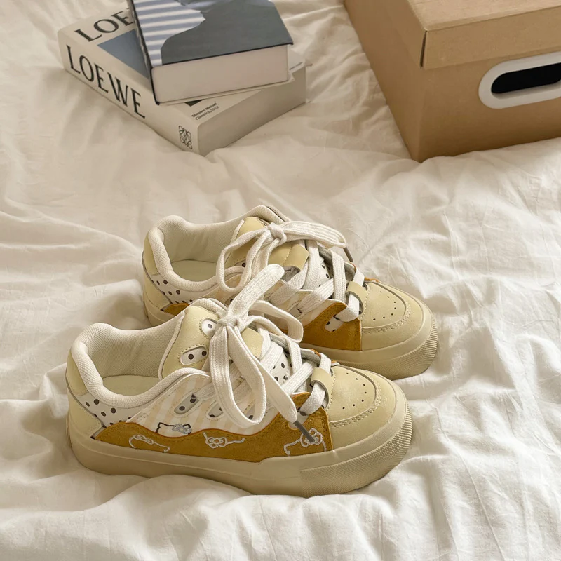Damen Modische Sneaker mit floralem Design und atmungsaktiver Oberflächenstruktur Heidi Mode - Image 3