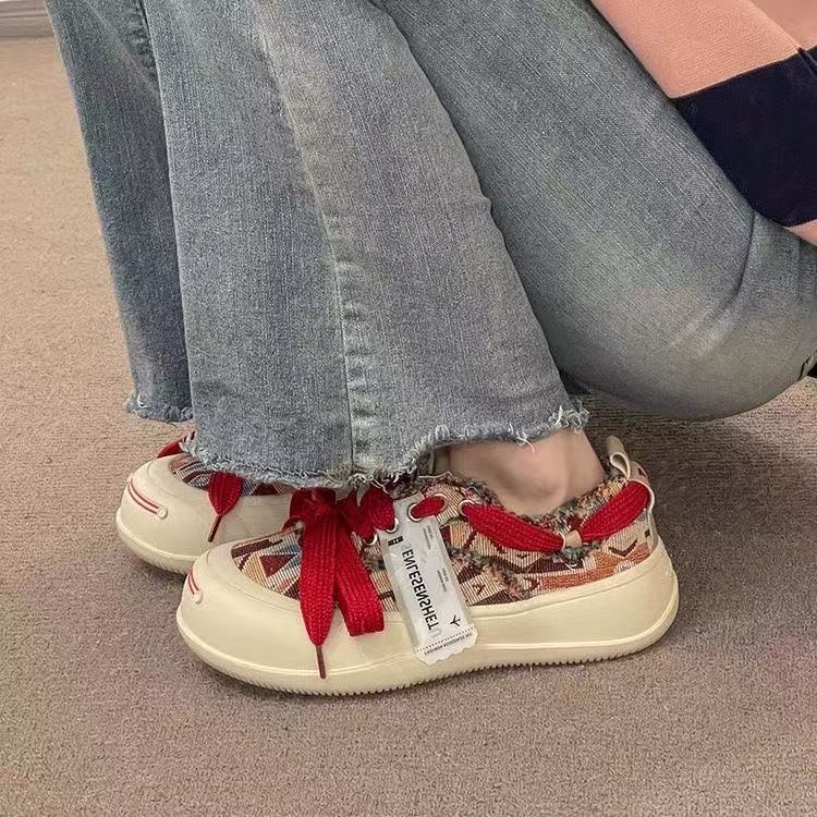 Damen modische Sneaker mit gefransten Details und auffälligem Schnürsystem Heidi Mode - Image 4