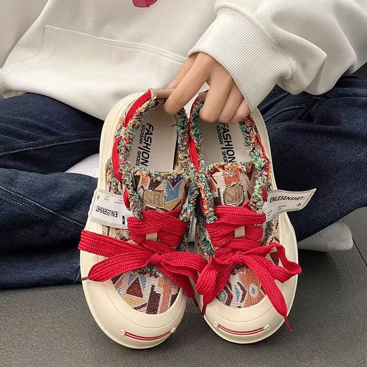 Damen modische Sneaker mit gefransten Details und auffälligem Schnürsystem Heidi Mode - Image 5