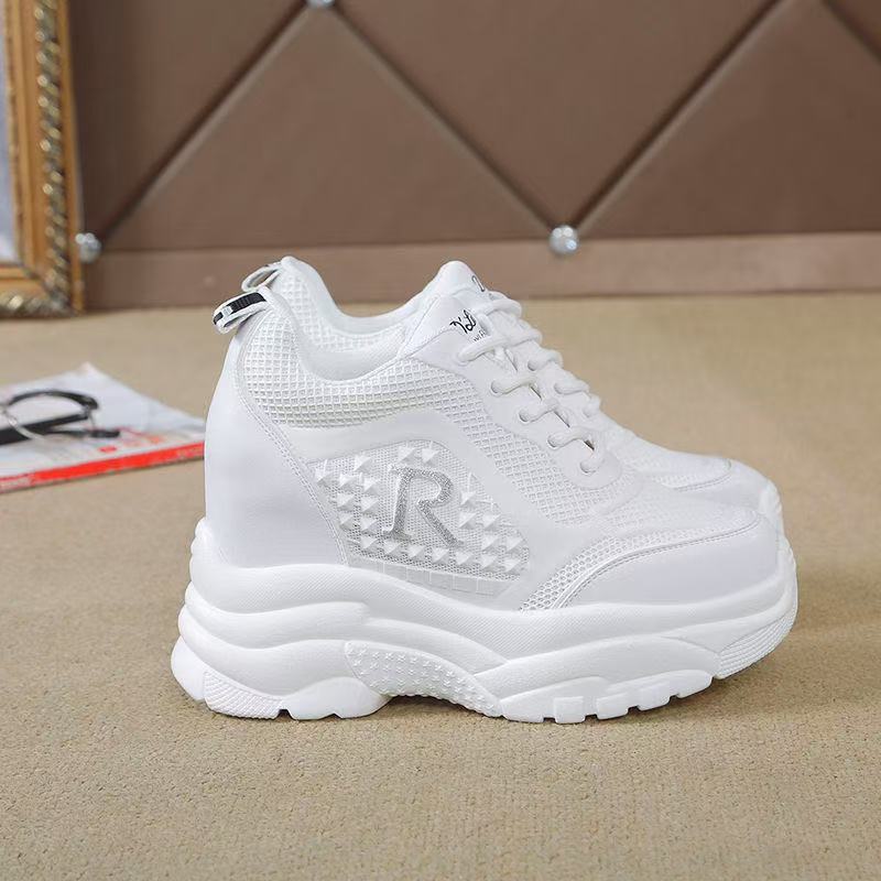 Damen modische Sneaker mit luftigen Netzdetails und rutschfester Sohle Heidi Mode - Image 2